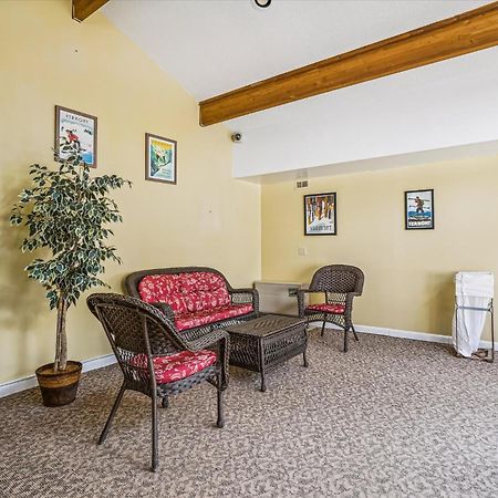 Cedarbrook Deluxe One Bedroom Suite Located On 2Nd Floor With Outdoor Heated Pool 21820 Killington Exterior photo