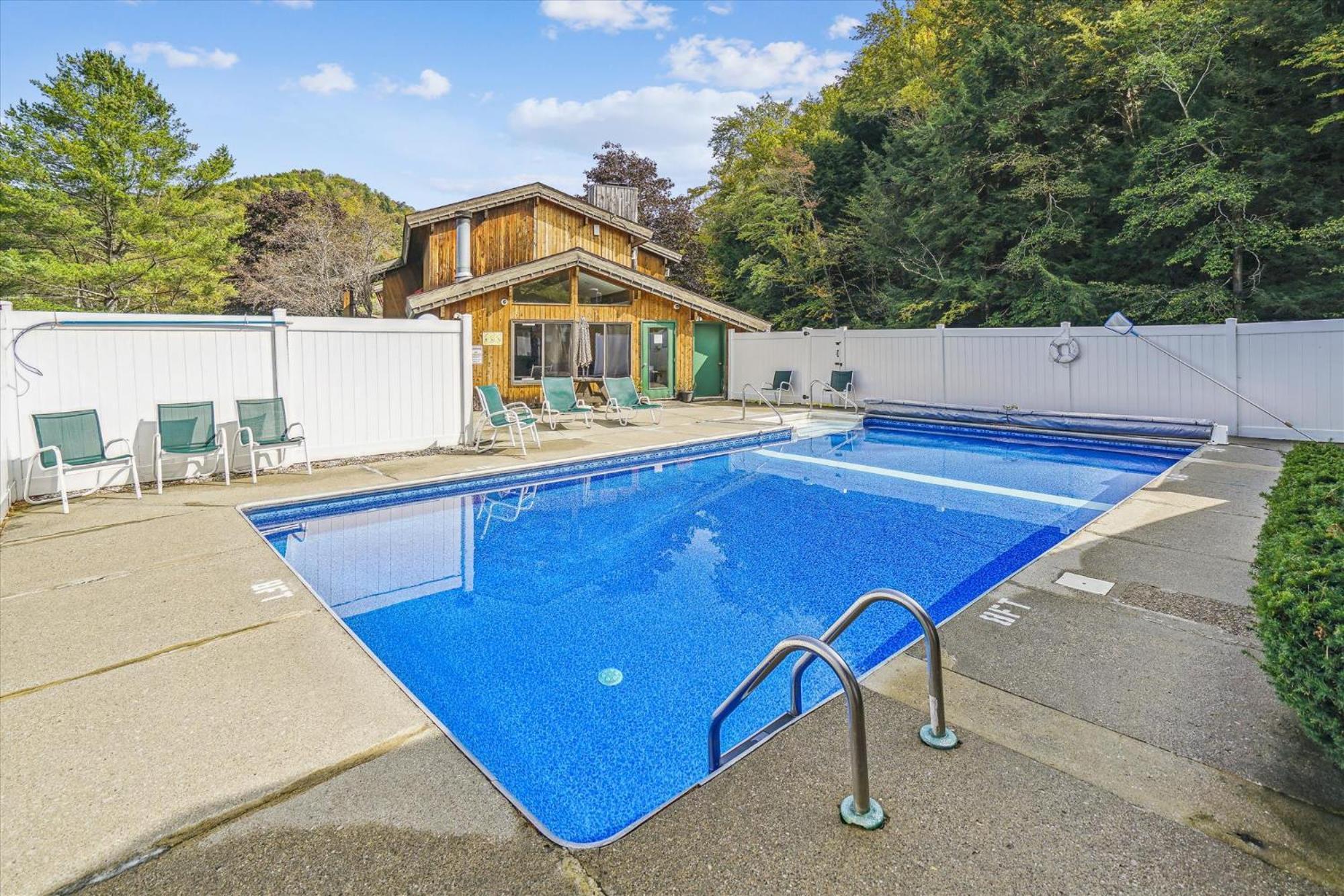 Cedarbrook Deluxe One Bedroom Suite Located On 2Nd Floor With Outdoor Heated Pool 21820 Killington Exterior photo